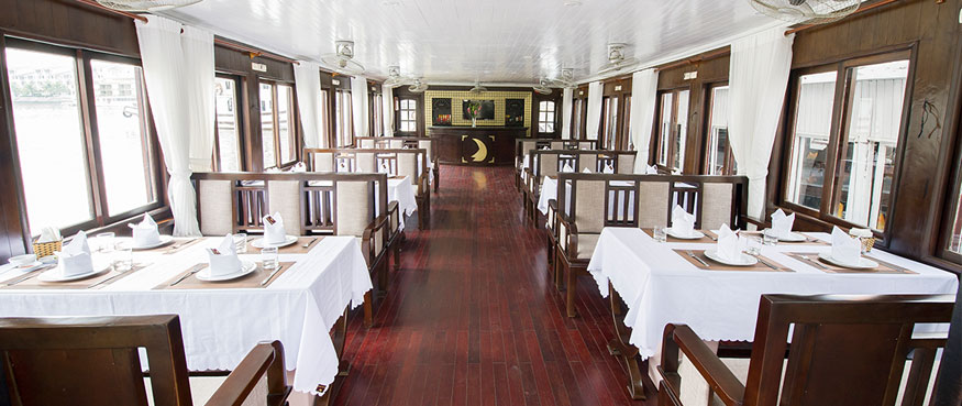 nhà hàng tàu phoenix tour trong ngày